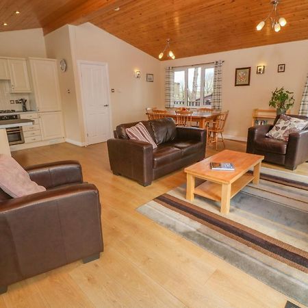 Lodge 23 Torpoint Bagian luar foto