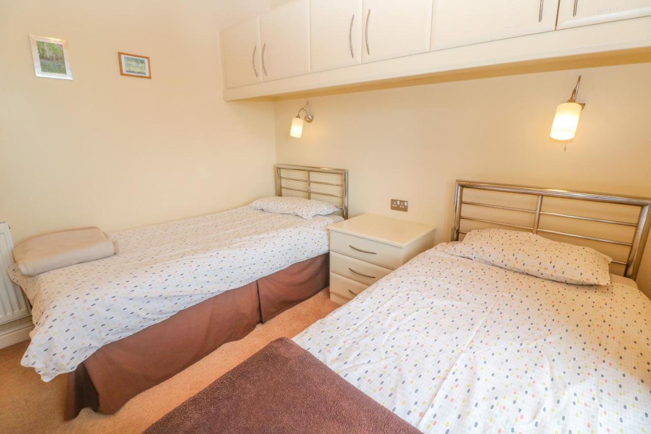 Lodge 23 Torpoint Bagian luar foto